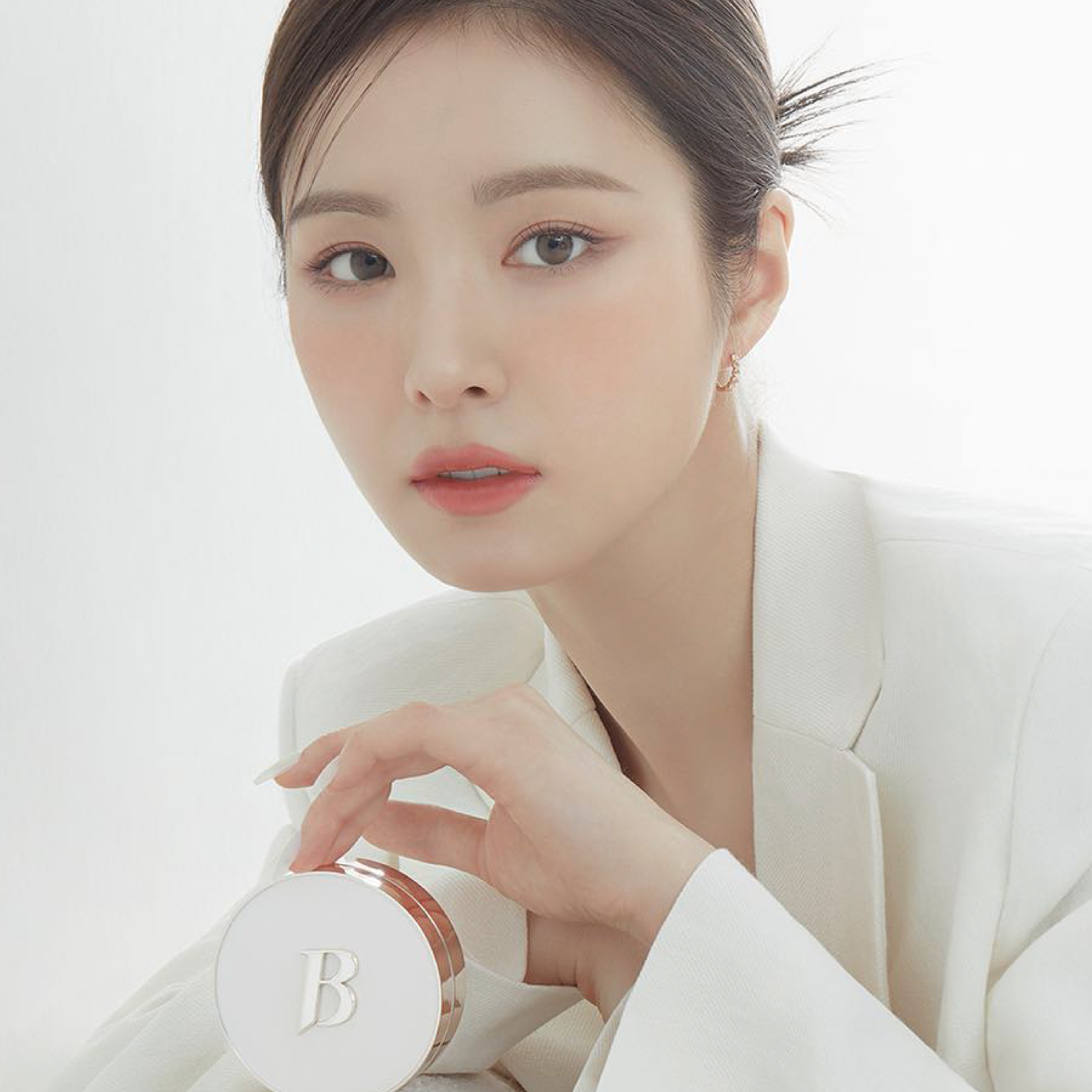 Covericious Ultimate White Cushion