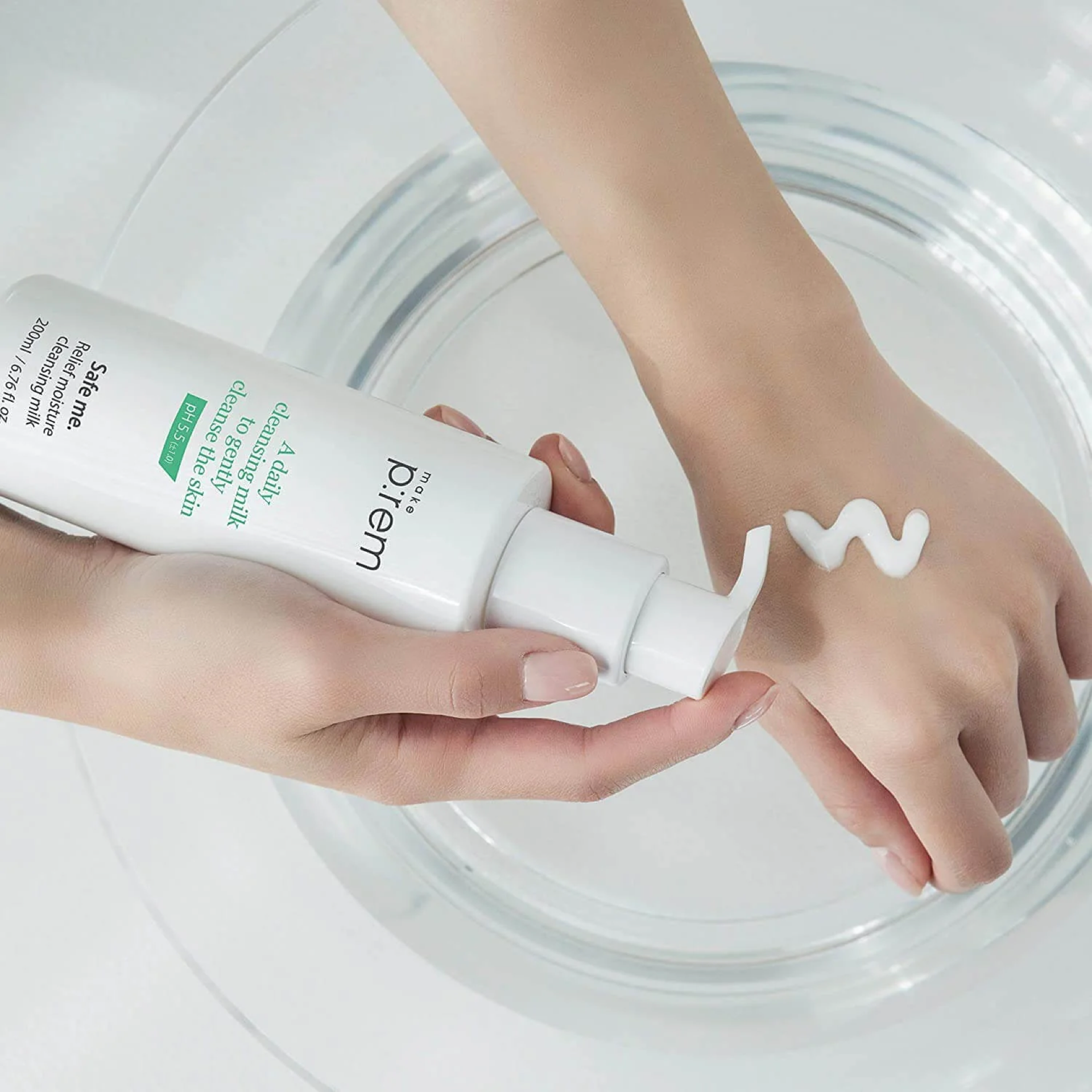 Safe Me Relief Moisture Cleansing Milk
